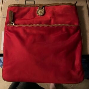 MULTIPLE NAME BRAND PURSES!!